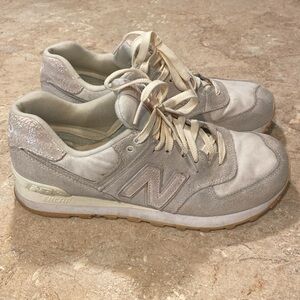 New balance shoes. Women’s size 9.